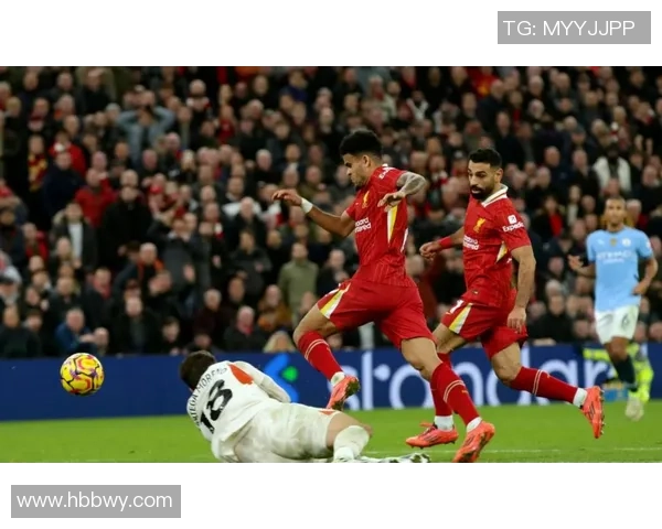 英超激战利物浦逆转里昂补时绝杀引发争议判罚全场沸腾