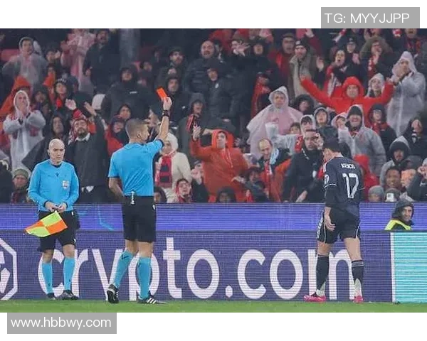 国王杯惊喜时刻本菲卡与多特蒙德战平引发全场沸腾